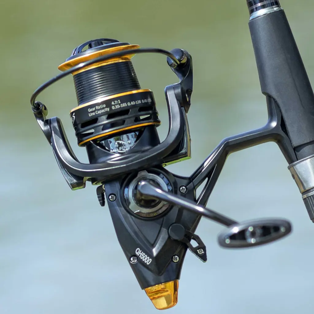 Takumi-S-QH-Series-Spinning-Reel-2.webp